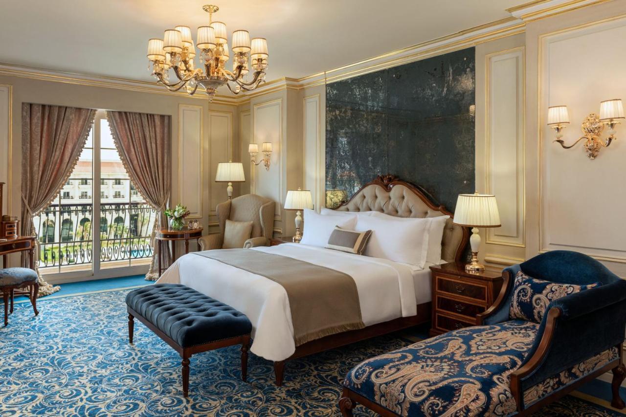 Royal Präsidentensuite mit 2 Schlafzimmern, 1 Kingsize-Bett und Terrasse